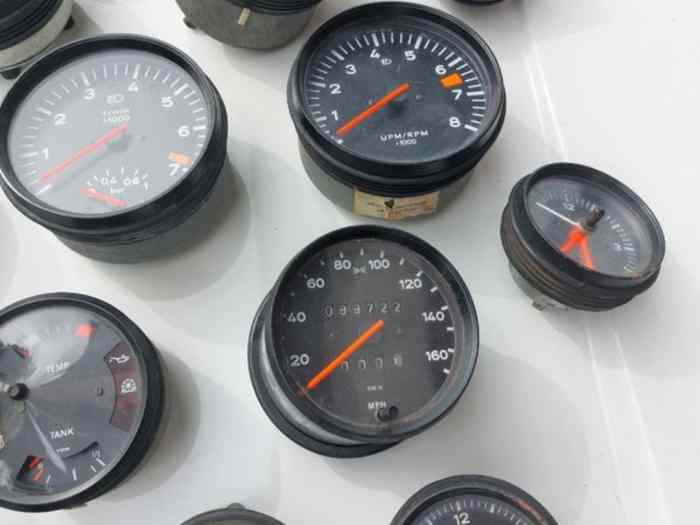 Lot de compteur Porsche 1