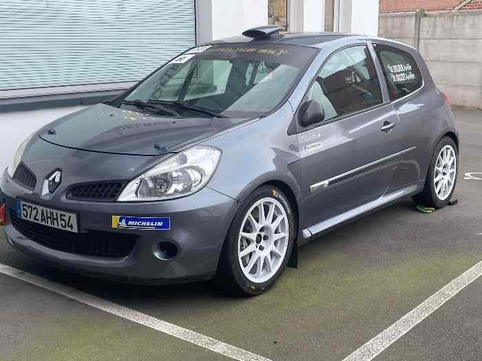 Vrai Clio R3 Max ( pas d