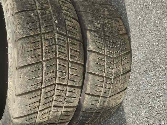 Pneu Michelin et hankook compétition 4