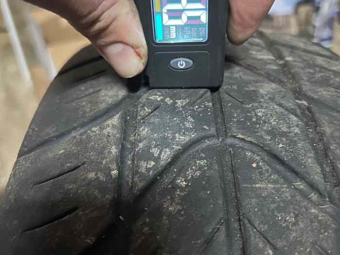 2 pneus Pirelli N3 15 pouces 2