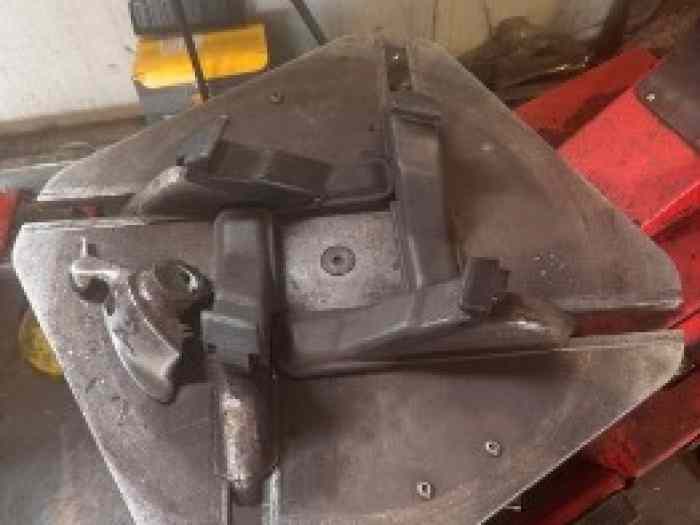 MACHINE DEMONTE PNEUS 1