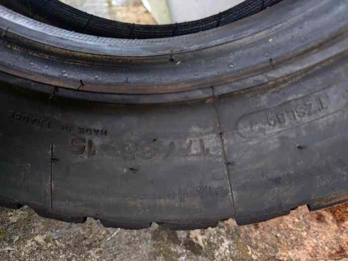 Pneus terre Michelin 4