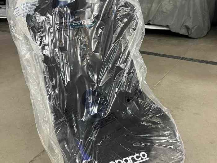 Baquet SPARCO EVO L GRT neufs 0