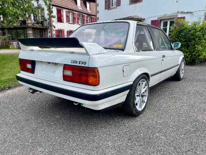 BMW 320i e30 F2000 24 soupapes 2