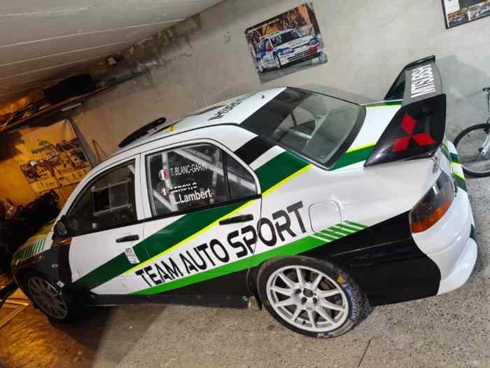 Mitsubishi r4