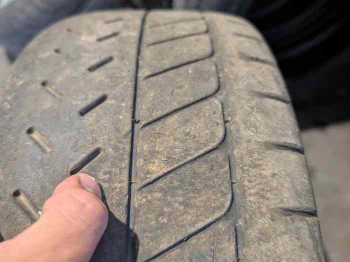 Michelin 16 Médium 2