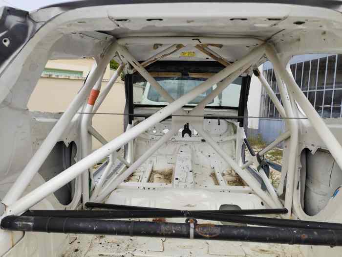 Caisse clio r3 Max accidenté avec passeports 2