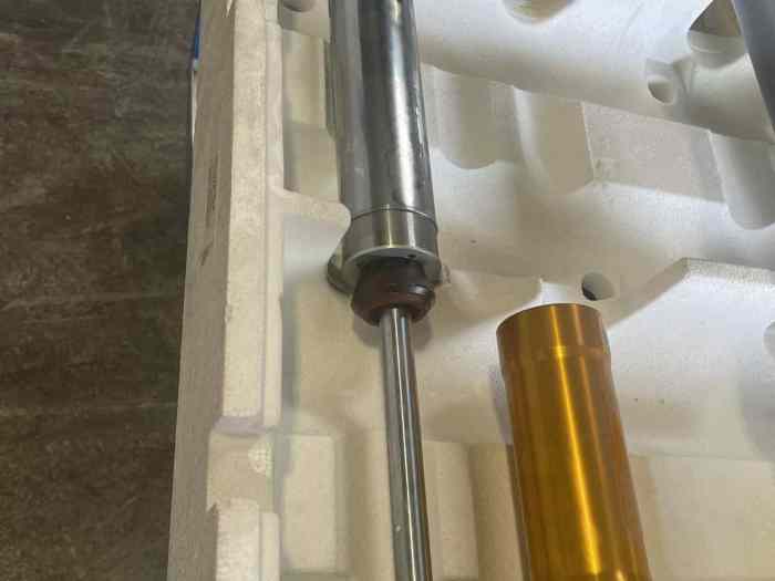 Amortisseurs 208 r2 asphalte neuf