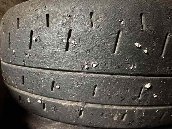 Vends Pneus Pirelli en 16 1