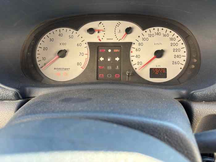 Clio V6 Phase 1 entièrement révisé 2