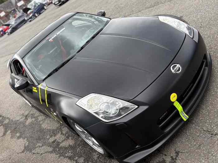 Nissan 350Z circuit asphalte 1