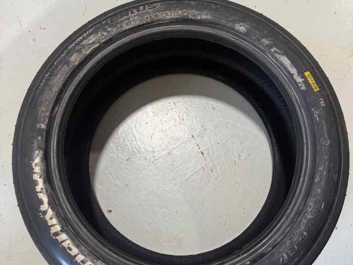 Pneu hankook 17 pouces 3