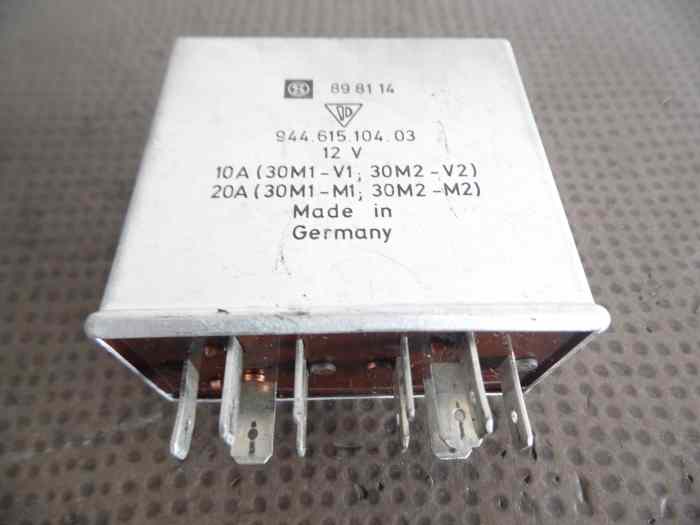 RELAIS 94461510403 DOUBLE MOTOVENTILATEUR PORSCHE 944 1