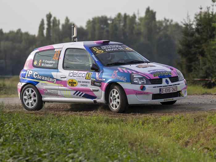 Clio 2 RS gr. N boite sadev 0