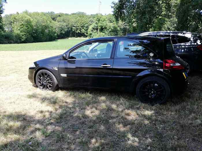 Megane 2rs r25 f1 team 2