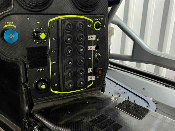 Console centrale Aston Martin Vantage GT4 17-A 0