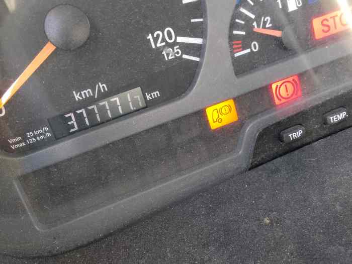 ACTROS 1224 DEPANNEUSE Porte 3 TVA + CARTE BLANCHE 1