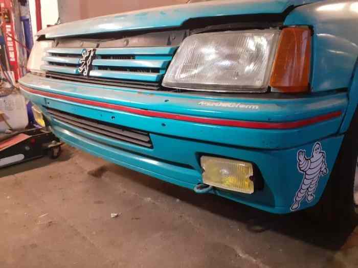 205 GTI ex groupe N idéal VHC 2