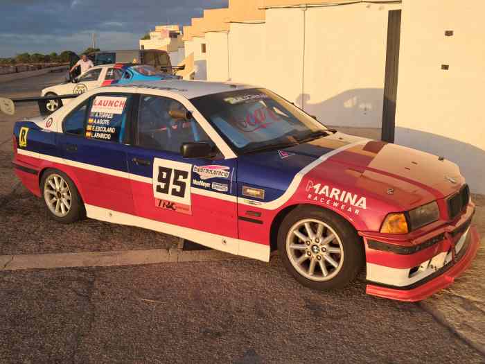 Loue Bmw 320i