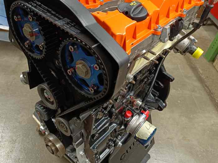Moteur F2000-13 235cv 20m.kg