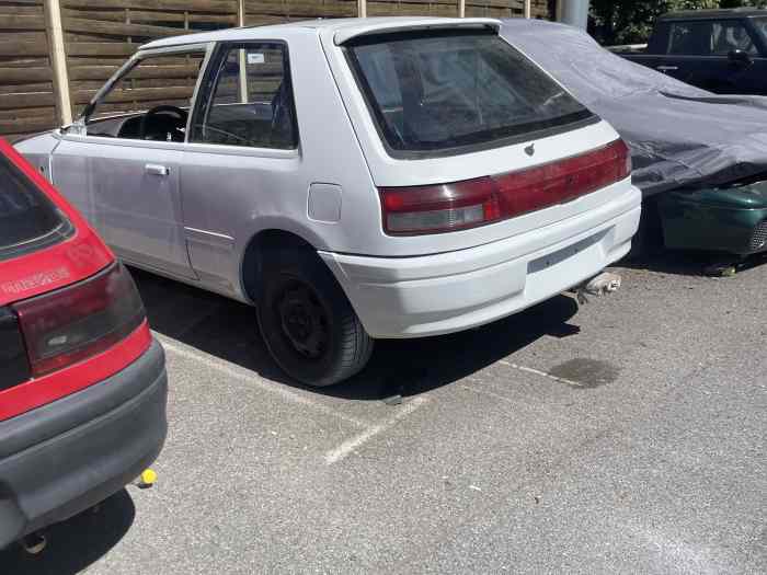 Mazda 323 GTX AWD 1