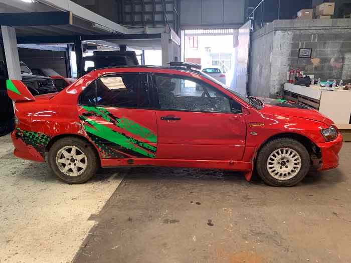 Vend deux Mitsubishi Evo8 1