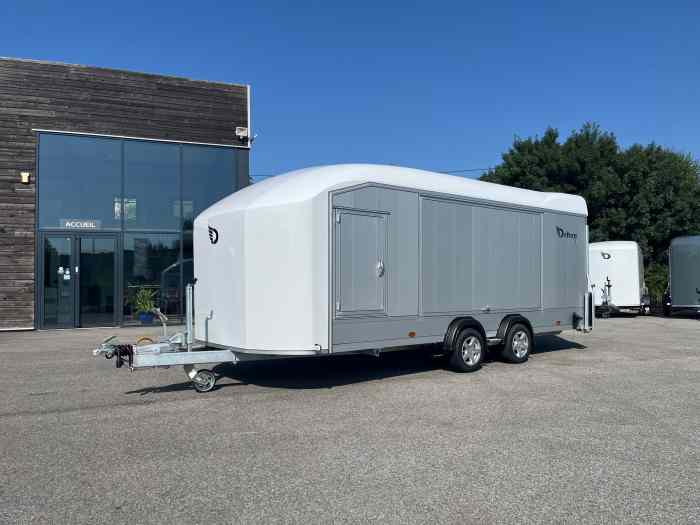 *Disponible* porte voiture fermé DEBON ROADSTER 2000 dim: 5.5 x 2.15m 1