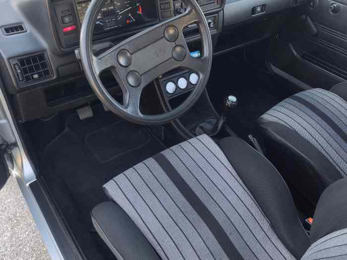 VOLKSWAGEN GOLF 1 GTI 1800 4