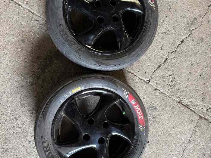 Pneus MRF 195/50-15 S (médium) NEUF