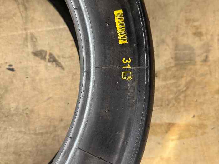 Michelin R31. 19/63/17 neuf 3