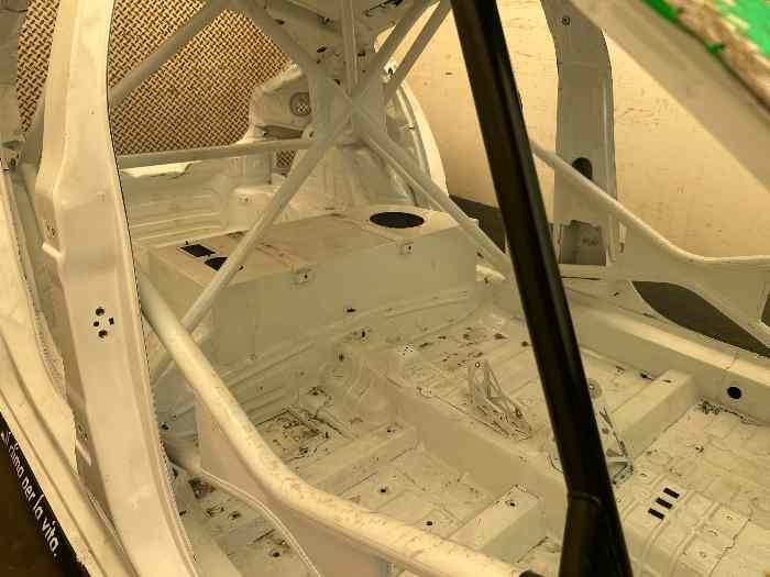Caisses chassis Peugeot 208 rally 4 1