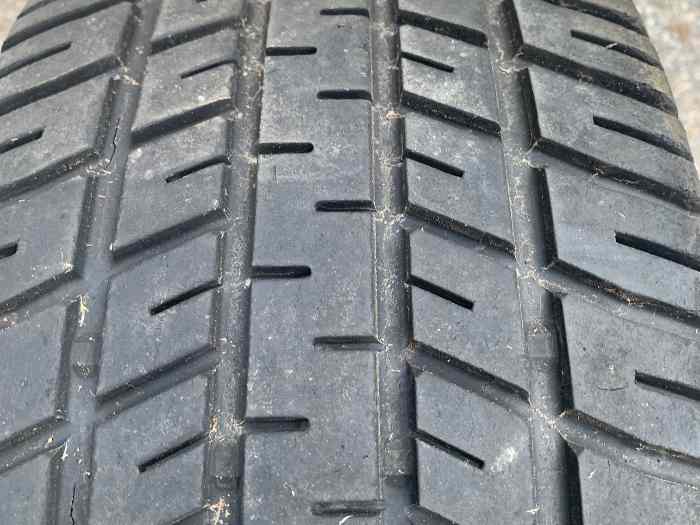 4 Pneus pluie Michelin 19/57-15 pour Clio ;106 ;saxo 0