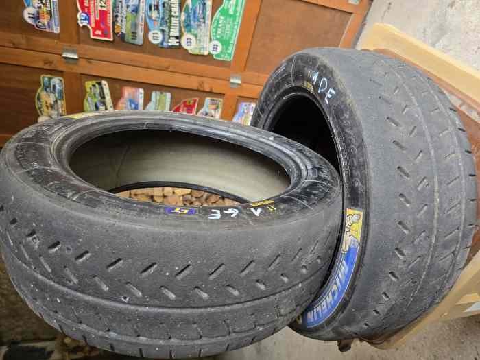 Vends pneus Michenlin en 19 60 16 3