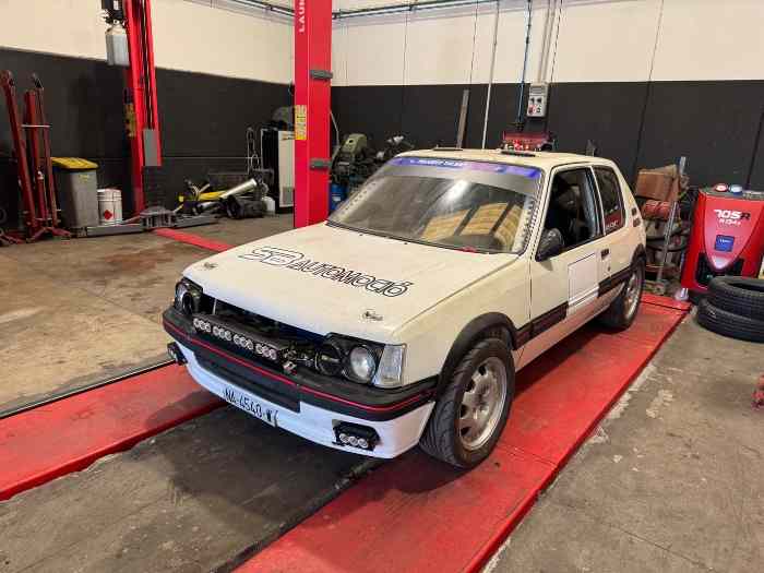 PEUGEOT 205 F20 0