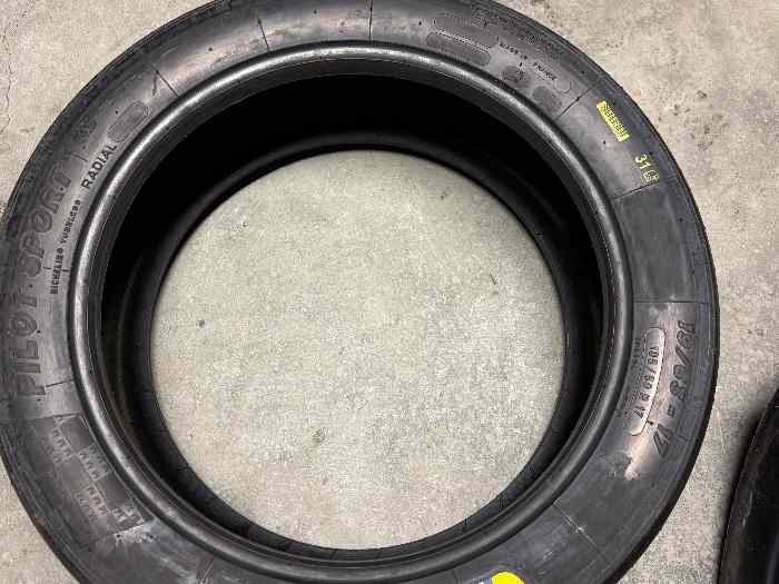 Michelin R31. 19/63/17 neuf 4
