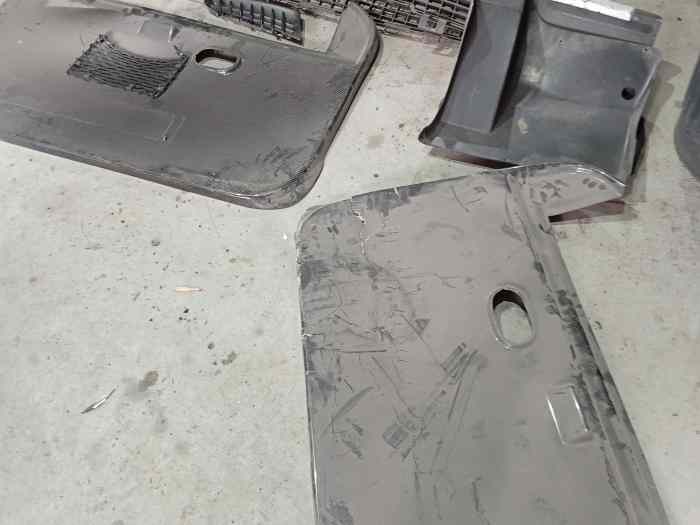 Lot piece intérieur et carrosserie clio r3 3
