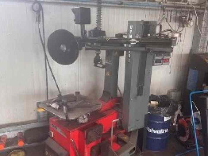 MACHINE DEMONTE PNEUS 0