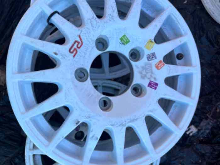Pneus gravier Ford Fiesta R5/Rally2/WRC