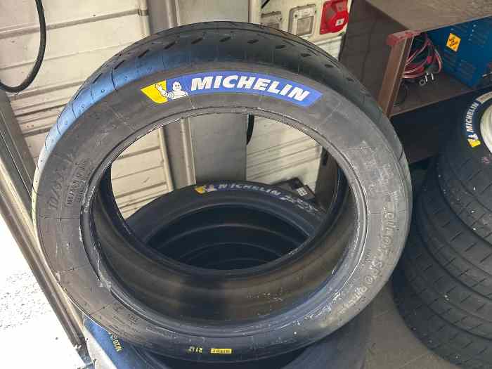 1 PNEU NEUF MICHELIN PILOT SPORT 19/63...