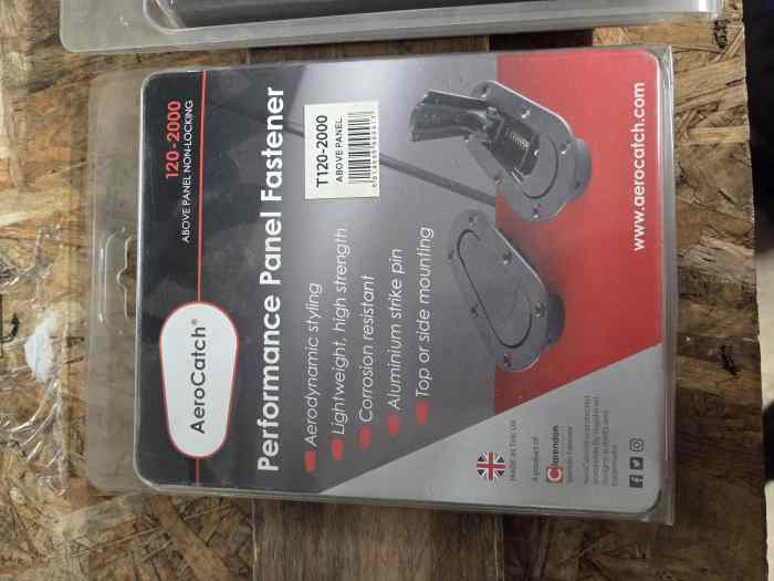 Attache capot AeroCatch 0