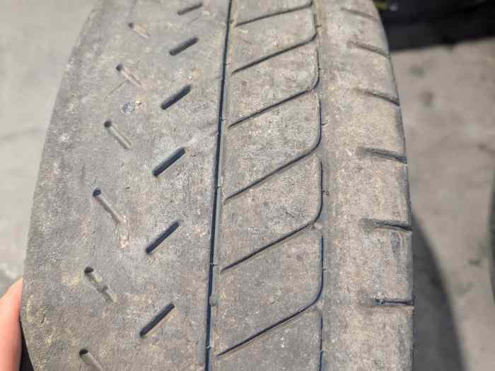 Michelin 16 Médium 1