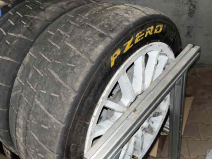 2 pneus pirelli RKW7 retailler 16 pouces
