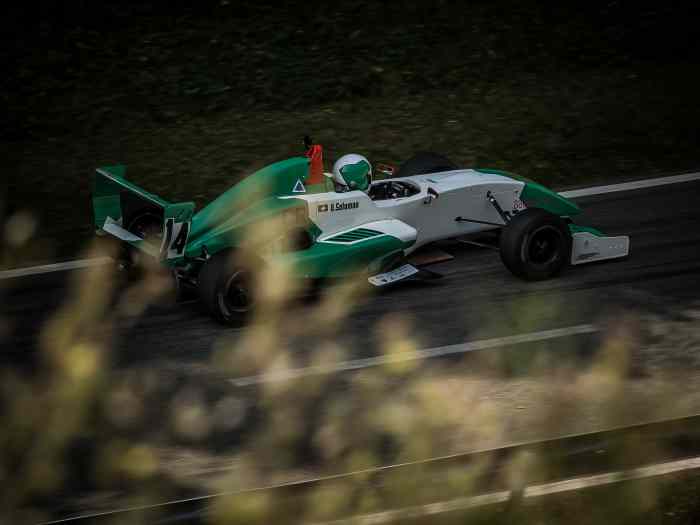 À VENDRE – Formule Renault 2.0 2013 1