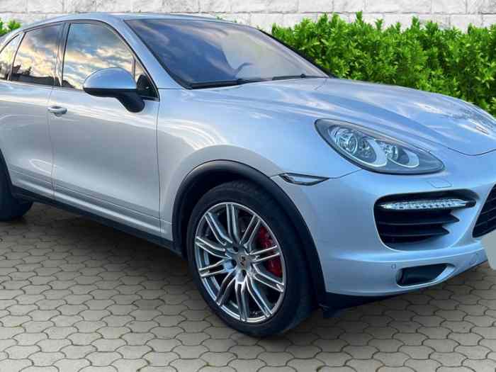 ECHANGE//PORSCHE CAYENNE TURBO 2011