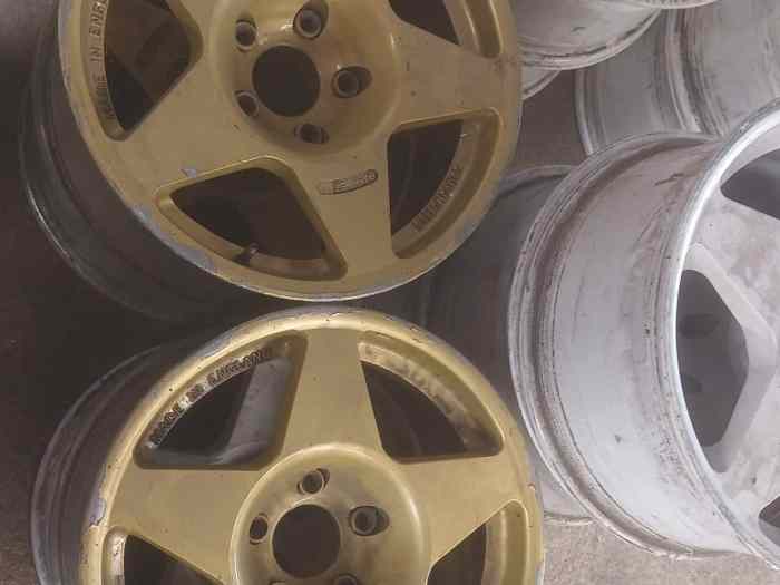 Véritables jantes BMW M3 E30 0
