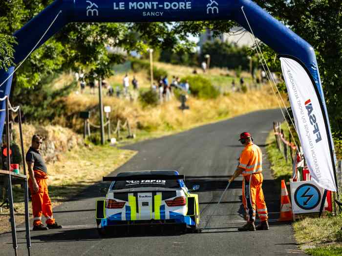 TRACKING RC01B + remorque fermée 5