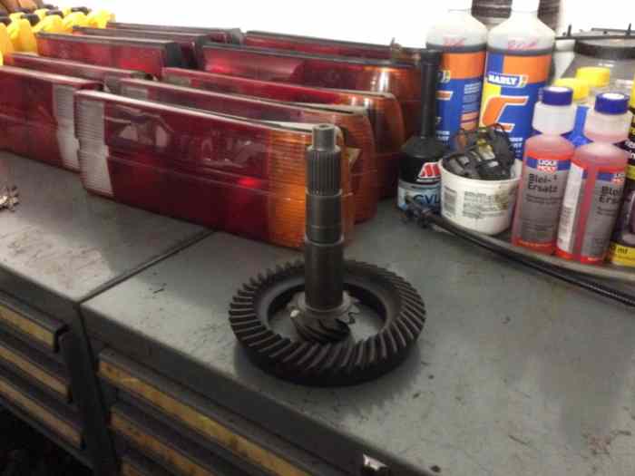 À vendre couple cour 4/27 bmw m3 e30 type 188 origine