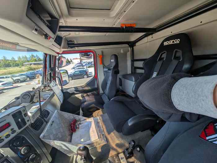 Renault KERAX assistance rallye raid 1