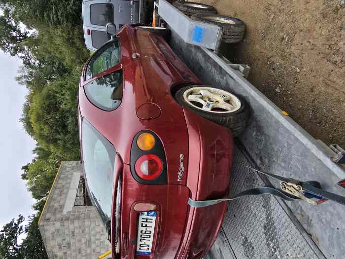 Caisse megane 1 3