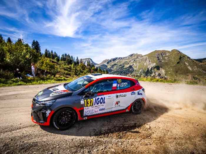 Clio Rally 4 0